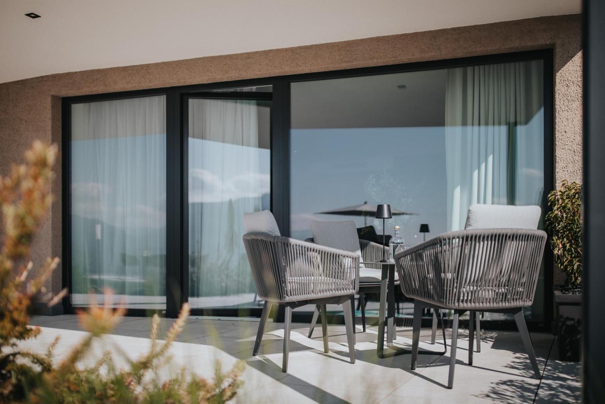 La Vista Panoramic Hideaway (Adults Only) Bed and Breakfast Tirolo Exteriör bild