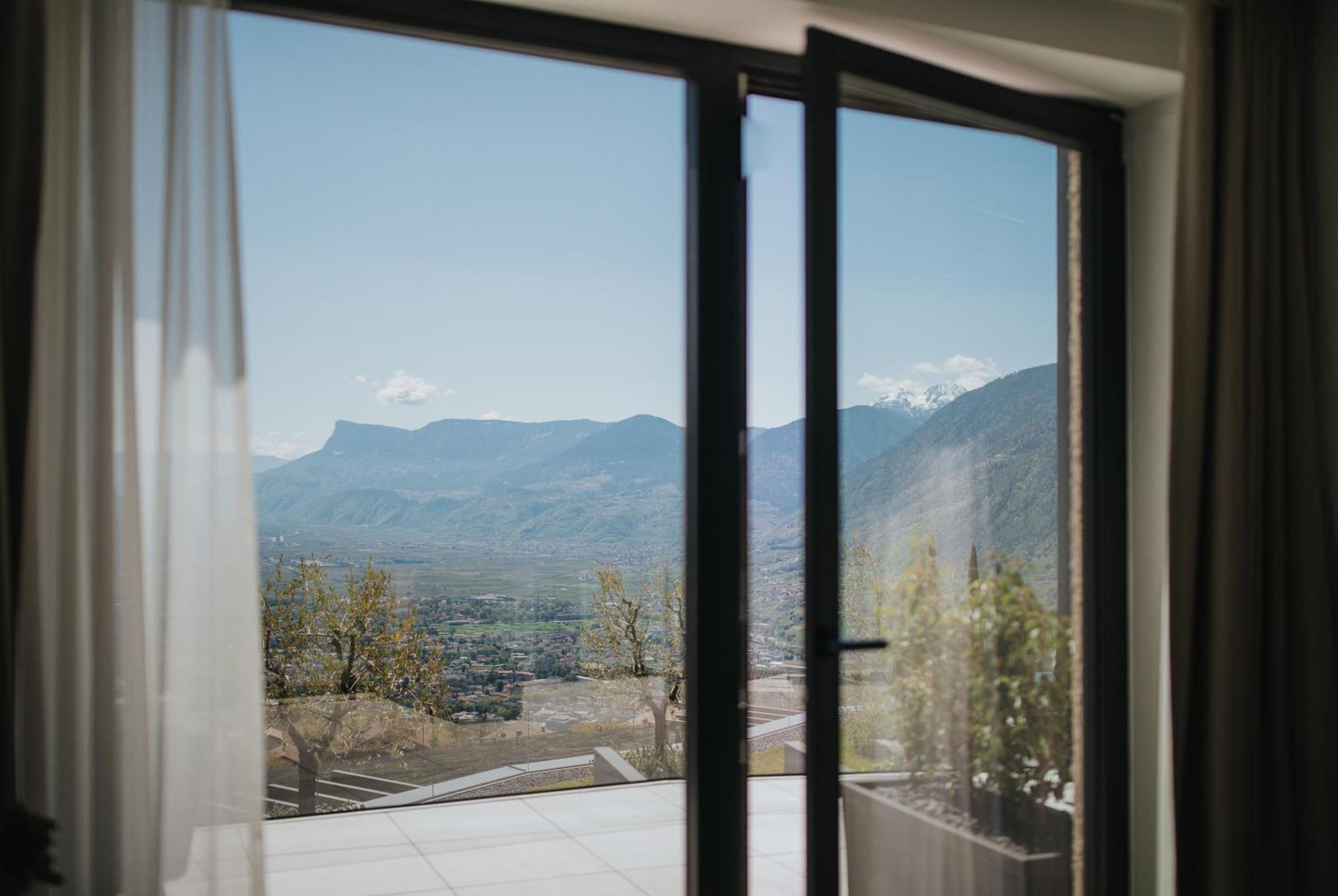 La Vista Panoramic Hideaway (Adults Only) Bed and Breakfast Tirolo Rum bild